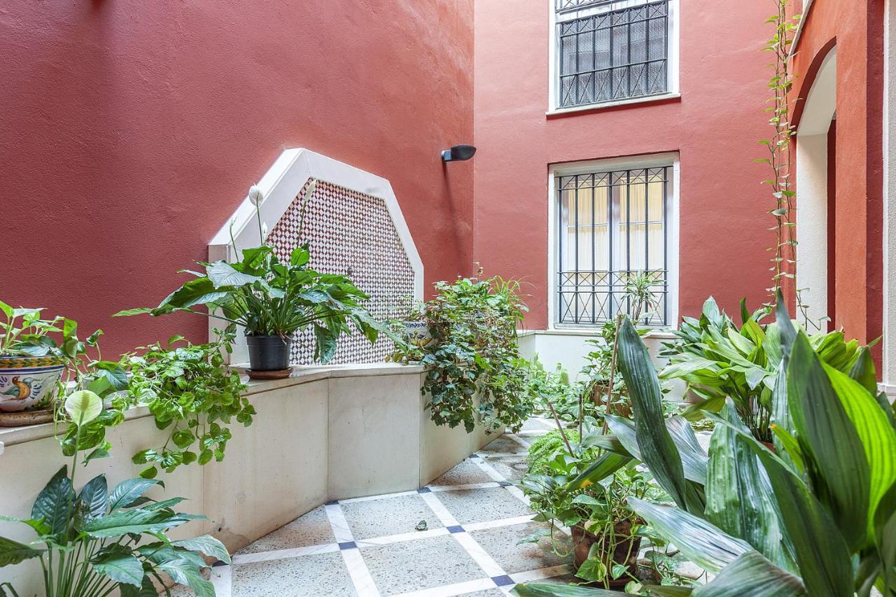Precioso En Santa Cruz Lirio Bajo Apartment Seville Exterior photo