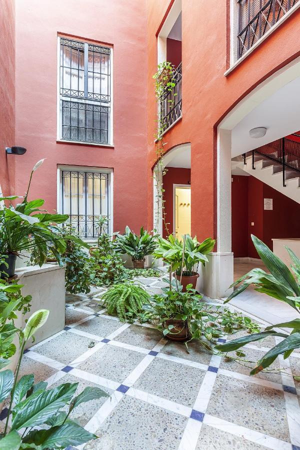 Precioso En Santa Cruz Lirio Bajo Apartment Seville Exterior photo